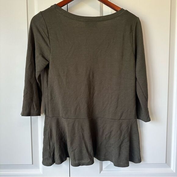 ModCloth Size M 3/4 Sleeve Scoop Neck Peplum Army Green Top - Picture 3 of 4